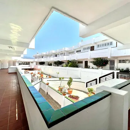 Apartament Cozy Apartment With Wifi In Tenerife Sur Costa Del Silencio
